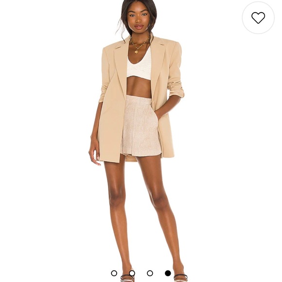 BCBGeneration Twill Short in Toffee - Picture 4 of 8